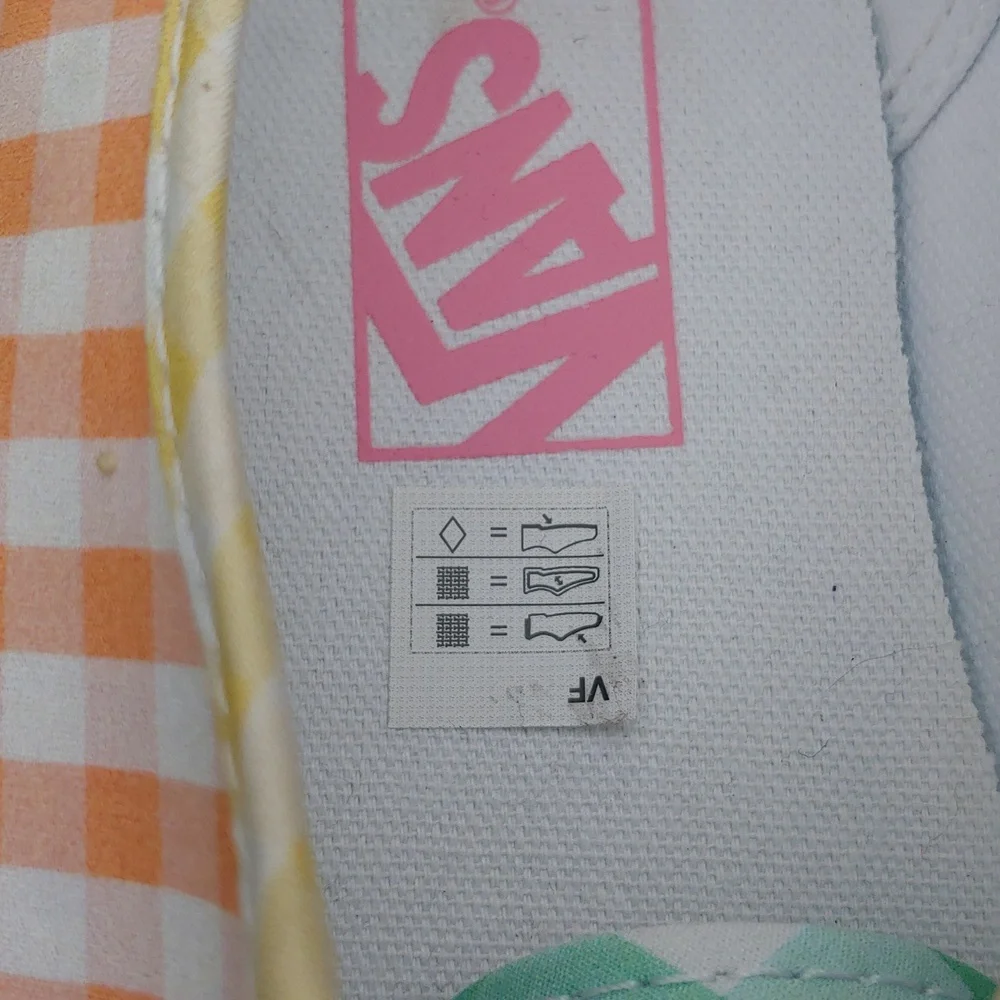 Like New Vans Gingham Embroidered Cherry, Women 12, Men 10.5 - Picture 11 of 11